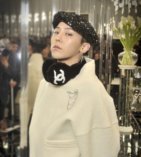 จีดรากอน (G-Dragon) เยือนปารีสโชว์แฟชั่นเท่ใน Chanel 2017 Spring/Summer Haute Couture