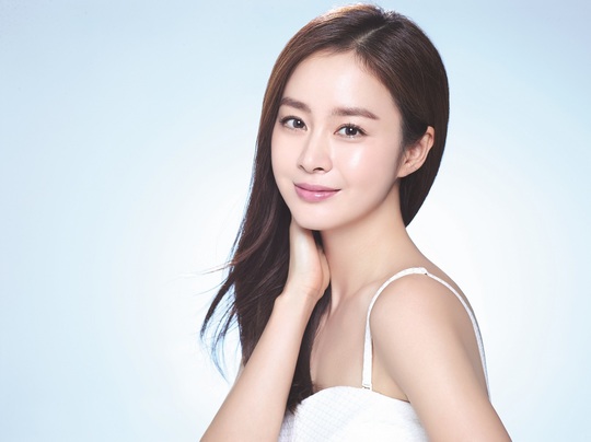 คิมแทฮี (Kim Tae Hee) เผยภาพสวยๆอวดความงามแบรนด์ CELLCURE