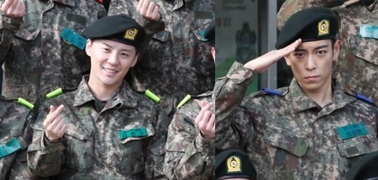 JYJ คิมจุนซู – BIGBANG ท็อป เผยภาพพลทหารในเครื่องแบบ ณ ศูนย์ฝึก
