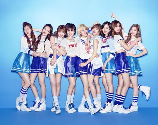 TWICE เดบิวตลาดญี่ปุ่น ขนเพลงฮิตร้องภาษาญี่ปุ่นในเดบิวเบสท์อัลบั้ม