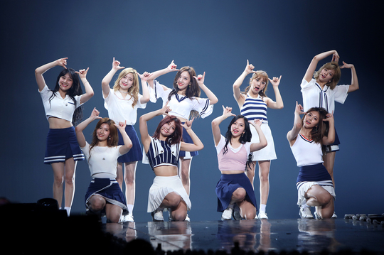 TWICE ปิดฉากอังกอร์คอนเสิร์ต ‘TWICE LAND -The opening-’ ด้วยความประทับใจ