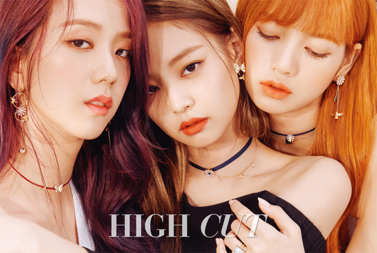 BLACKPINK ปล่อยภาพแฟชั่นใสๆพร้อมบทสัมภาษณ์ใน HIGH CUT