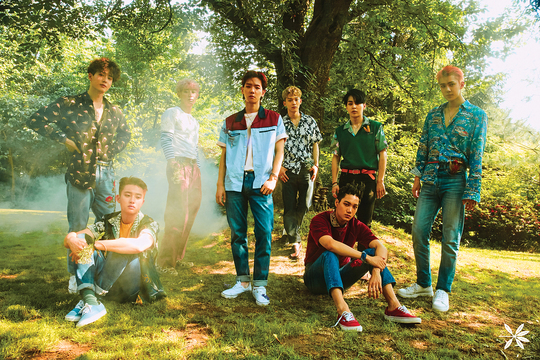 EXO ‘THE WAR’ กวาด No.1 ชาร์ตเพลงทั่วโลกได้มากที่สุดของศิลปินเกาหลี