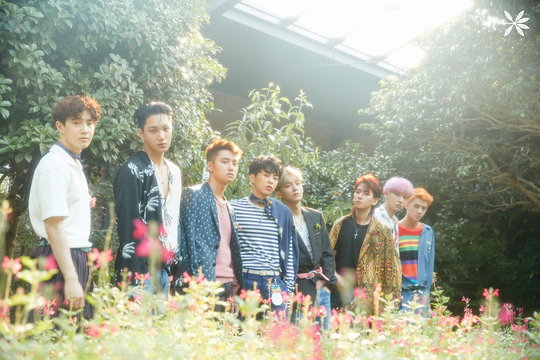 EXO ผลงานเพลงใหม่ THE WAR กวาด No.1 ในชาร์ตต่างๆทั่วโลก