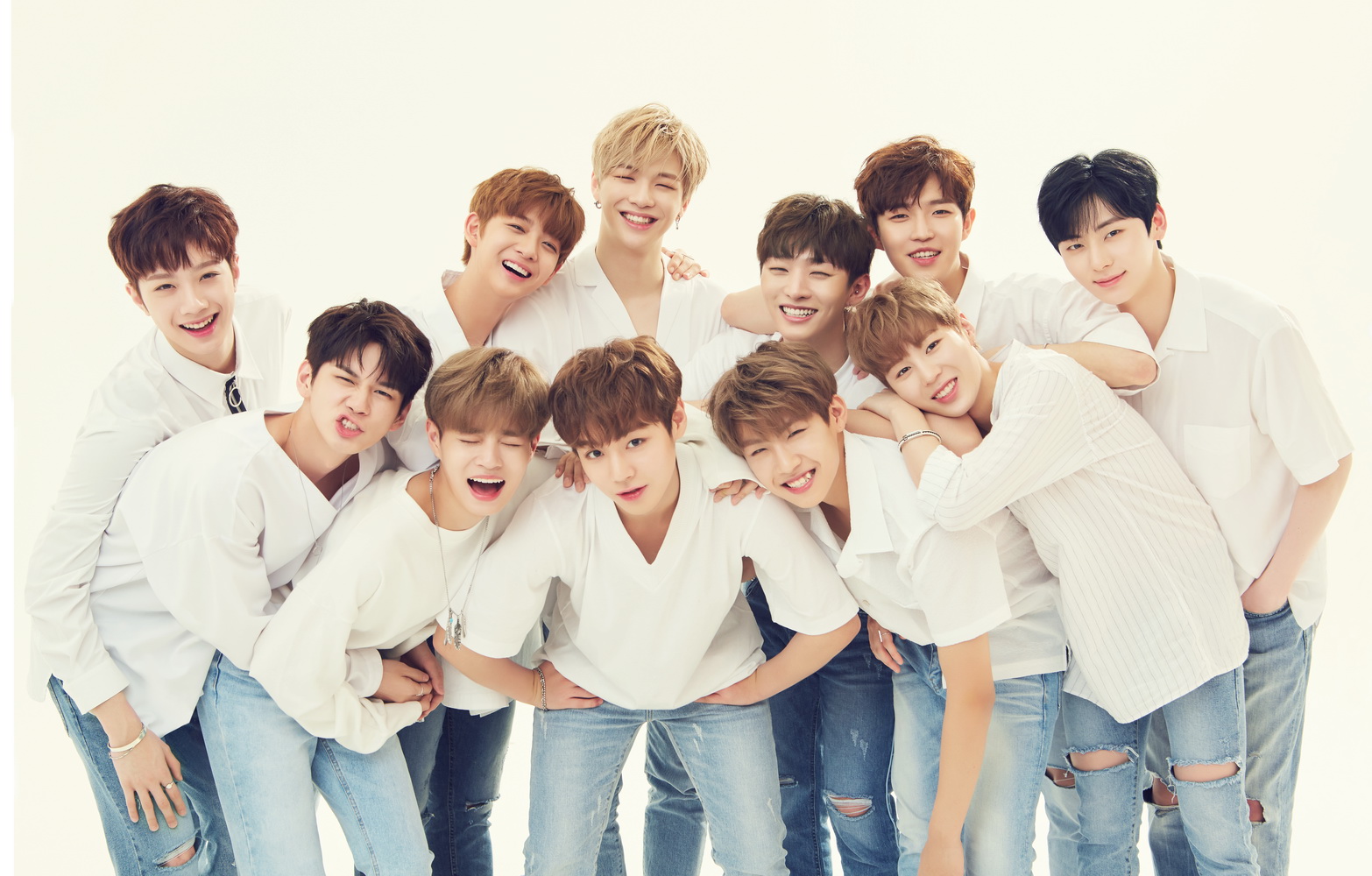 [Official Group Photo] WANNA ONE for 411 PRL1