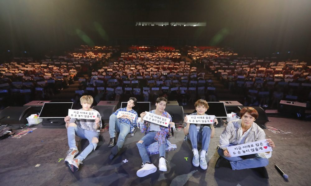 MXM เสิร์ฟความฮอต เต็มอิ่มจุใจแฟนไทย ใน MXM FANMEETING [FIRST] IN BANGKOK